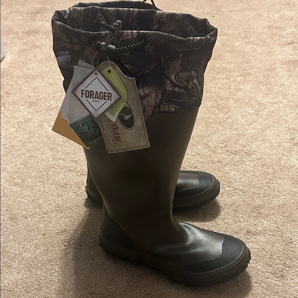 Men’s/ Women’s Muck Boots with Camo Top